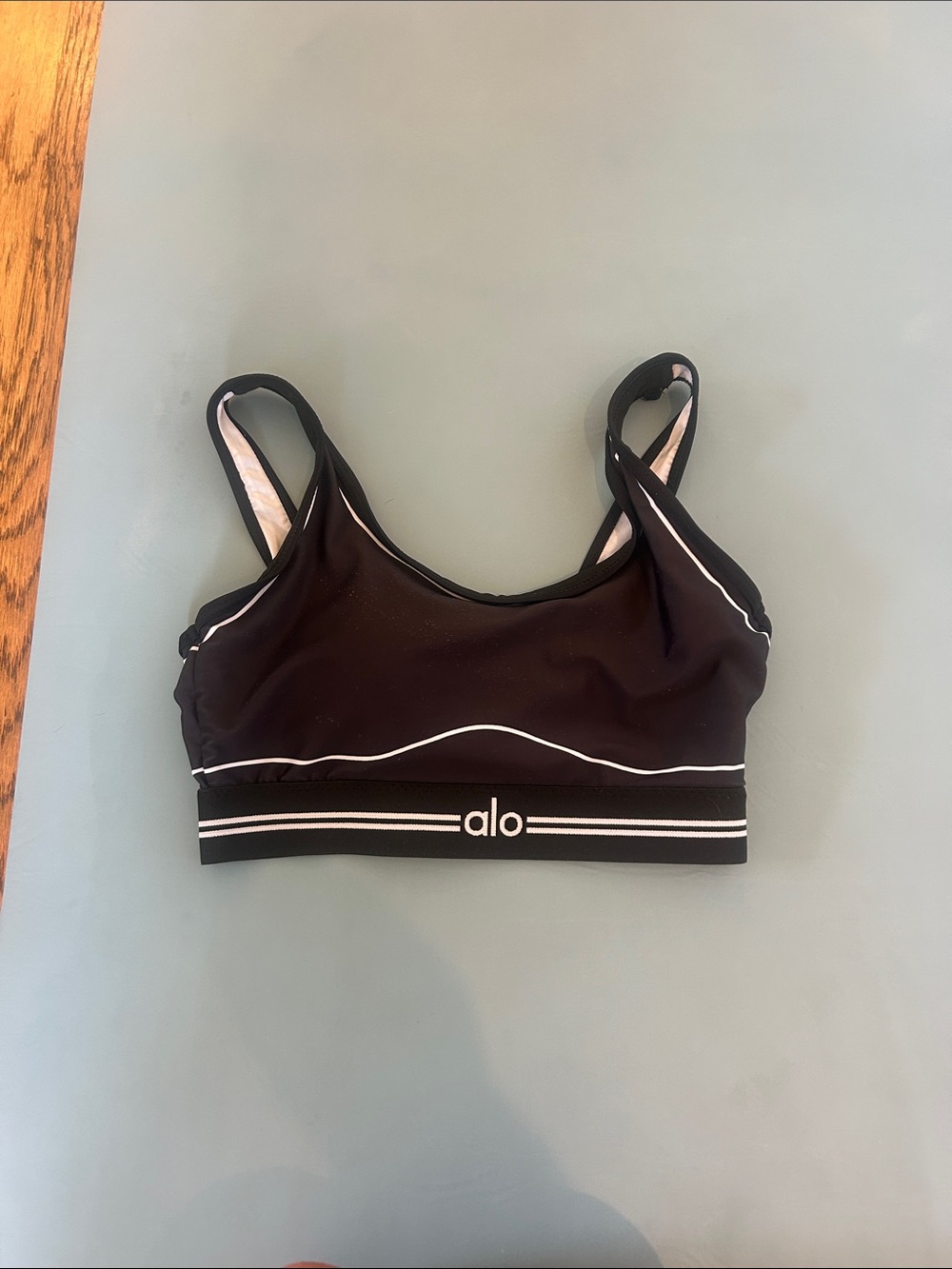 ALO Yoga Black and White Piped Sports Bra